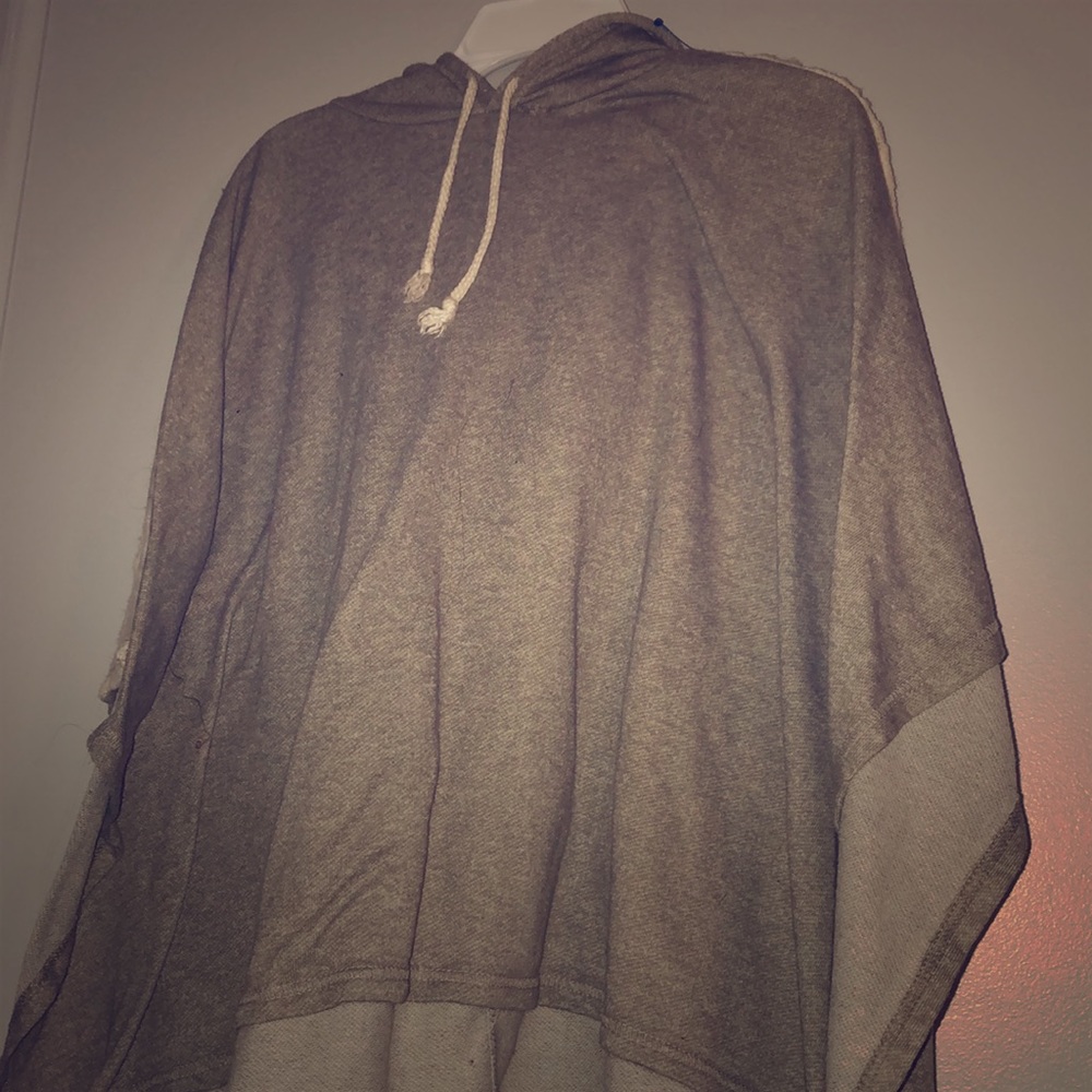 Poncho (NEVER WORN)